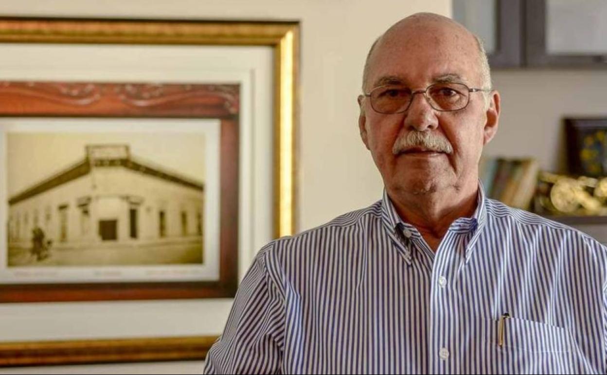 Ordenan detener al expresidente de El Salvador por la masacre de
